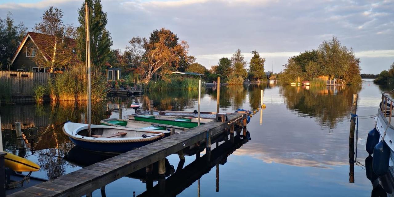 Hotel C'est la Vie Houseboat à Nederhorst den Berg Extérieur photo